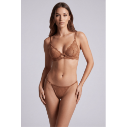 String taupe en dentelle avec bijou cœur doré