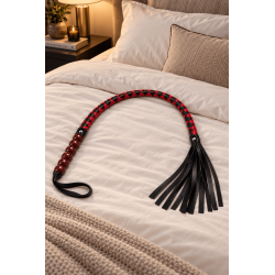 Fouet rouge et noir en simili cuir 80 cm - Dreamy Fetish