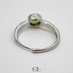 Bague en cuivre blanc ajustable facetté Péridot AA