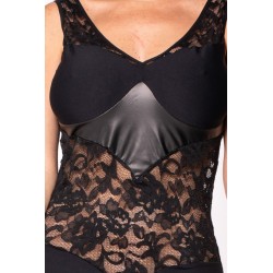 Robe cocktail empiècements dentelle et wetlook